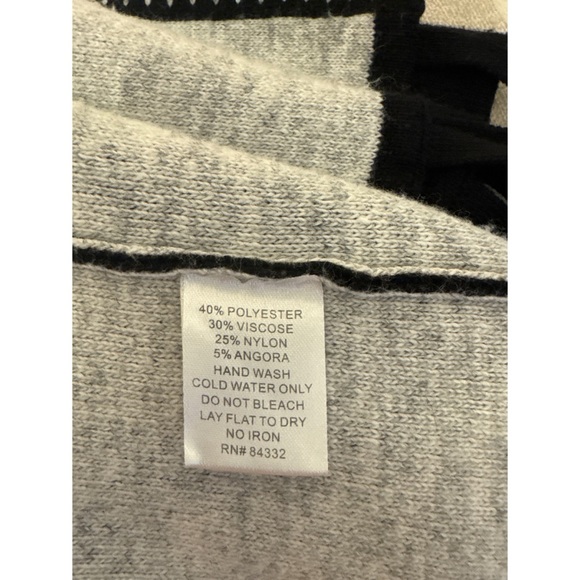 Rebecca Elliot Sweater Duster - Picture 7 of 7